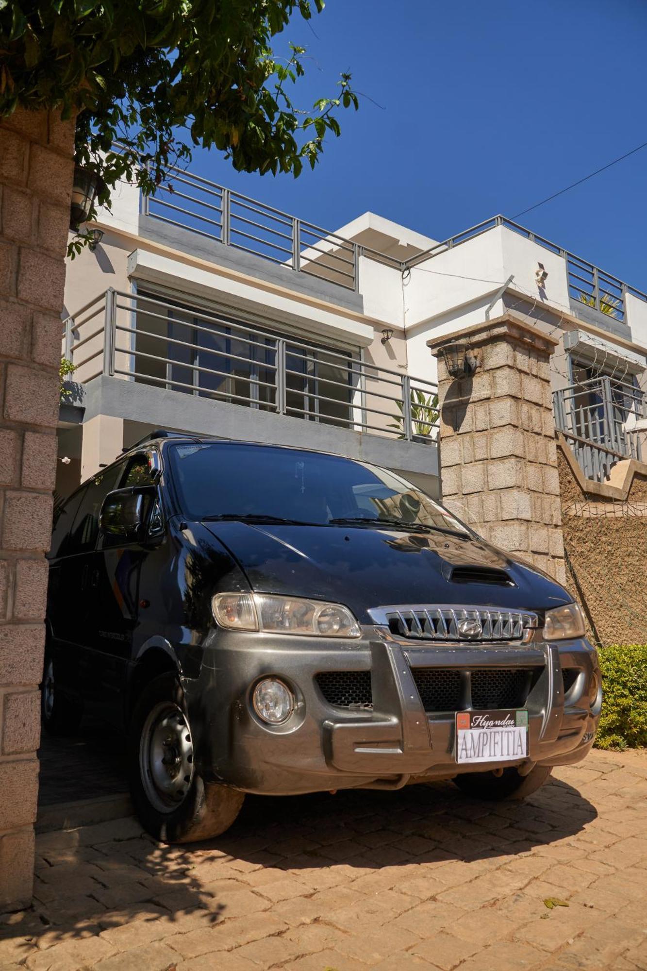 Ampifitia Guest House Antananarivo Kültér fotó
